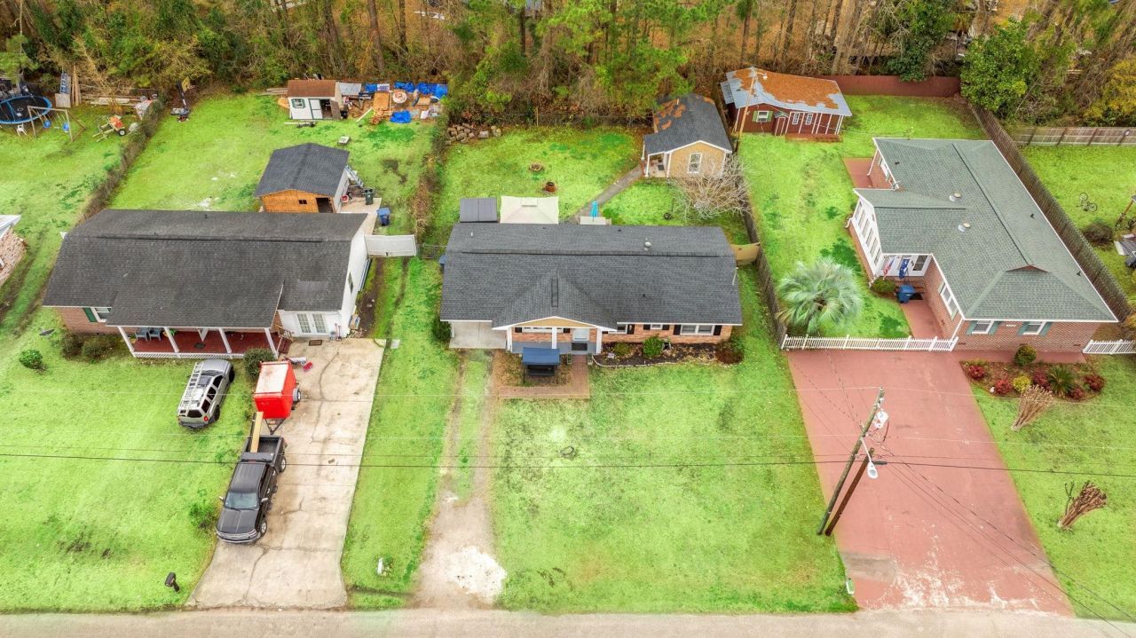 1115 Scott Dr.  Photo 48