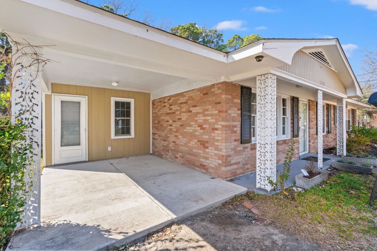 1115 Scott Dr.  Photo 5