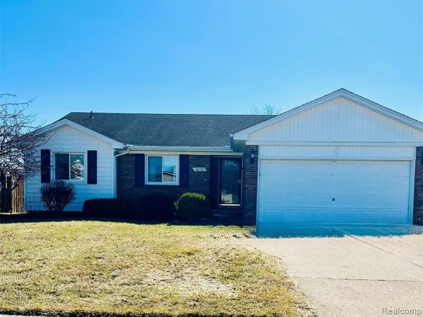 28720 Bingham Drive, Chesterfield Twp, MI 48047