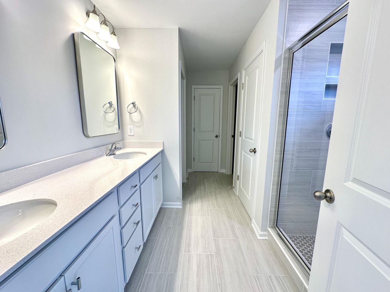 8803 Lannister Drive Photo 17