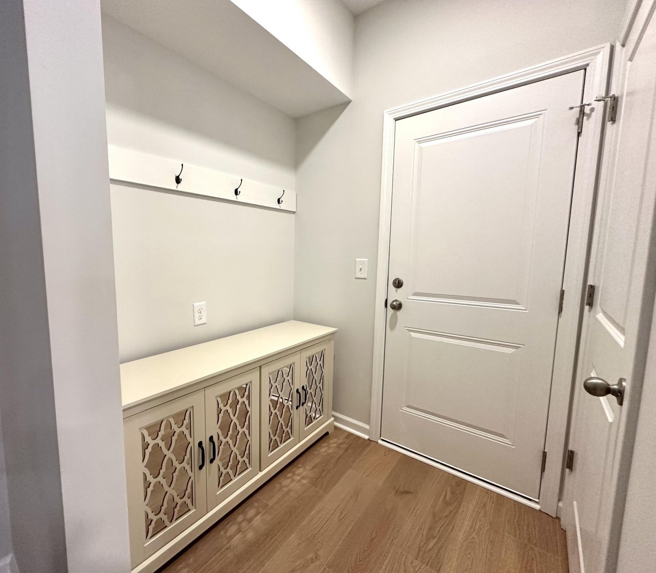 8803 Lannister Drive Photo 7