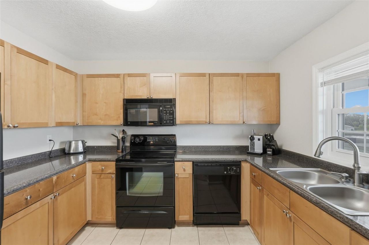 3783 Pompano Drive Se, Unit D, Saint Petersburg, FL 33705 Photo