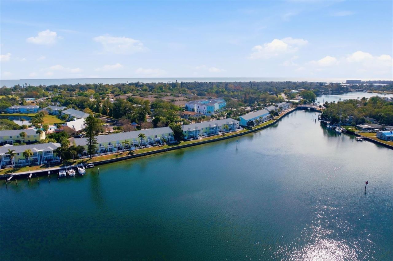 3783 Pompano Drive Se, Unit D, Saint Petersburg, FL 33705 Photo