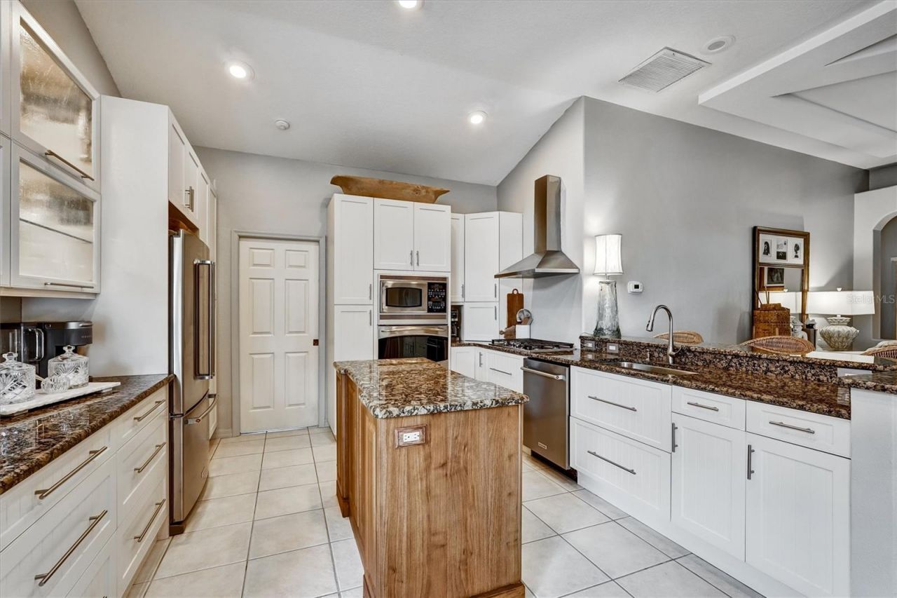 5122 Creekside Trail, Sarasota, FL 34243 Photo