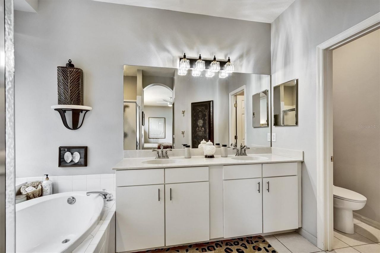 5122 Creekside Trail, Sarasota, FL 34243 Photo