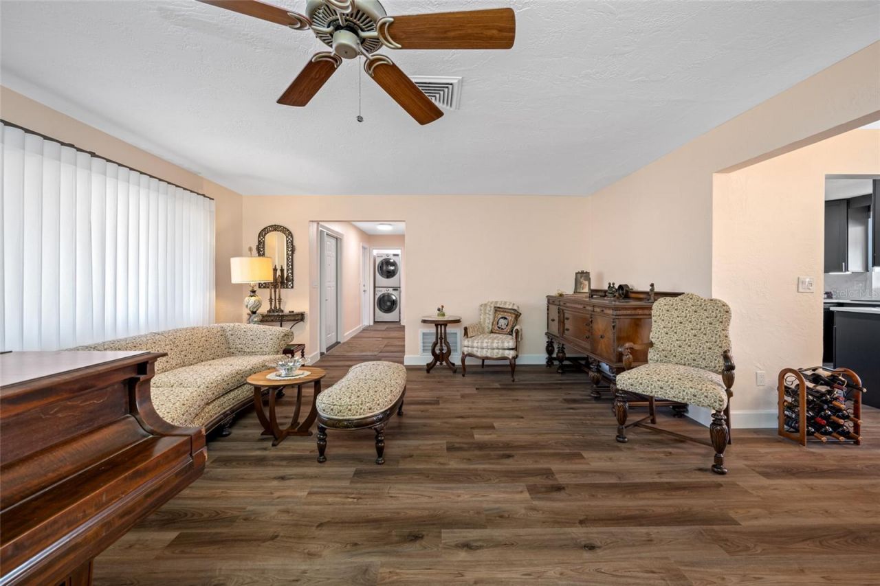 1822 Winchester Road N, Saint Petersburg, FL 33710 Photo