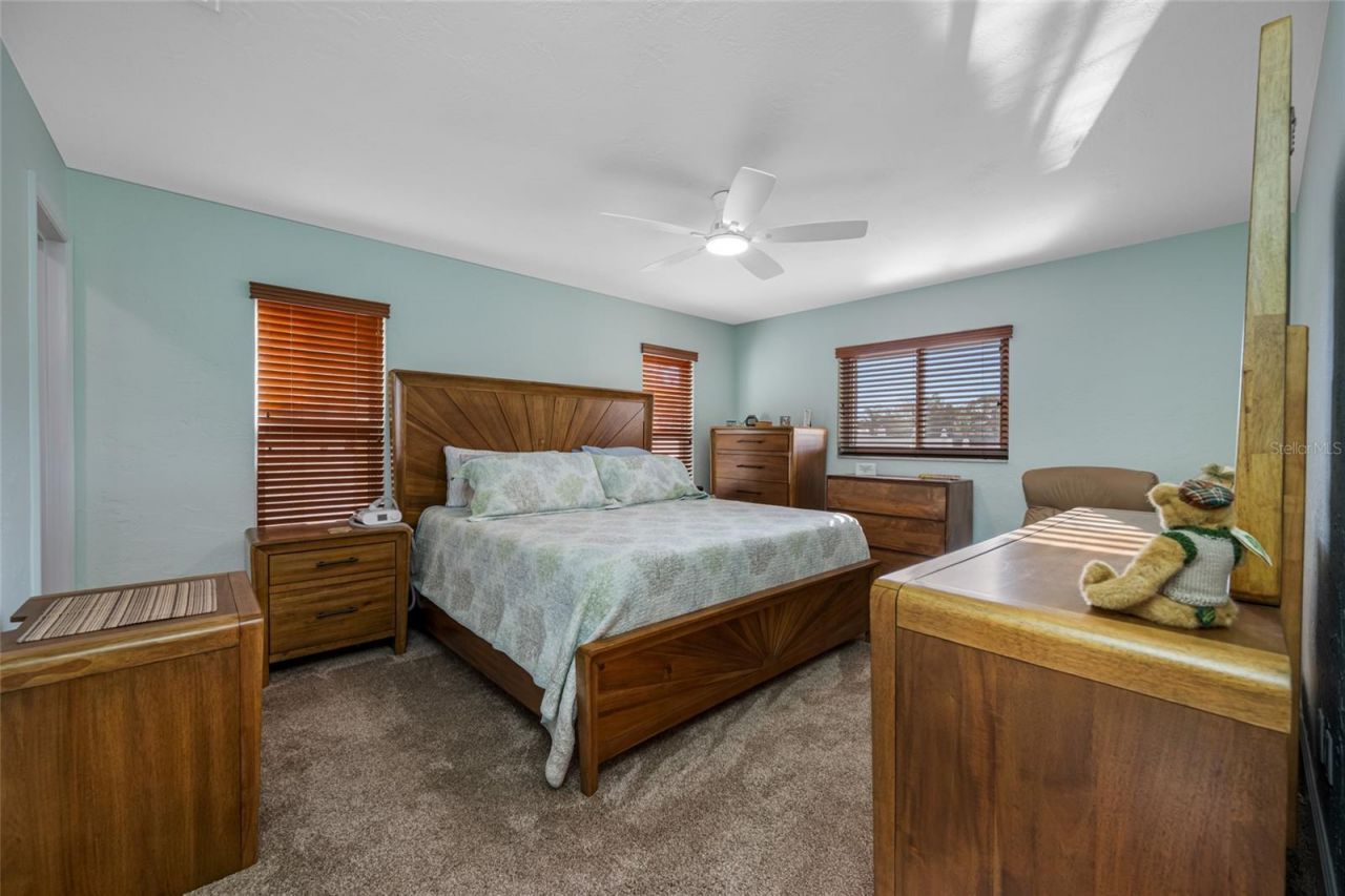 1822 Winchester Road N, Saint Petersburg, FL 33710 Photo