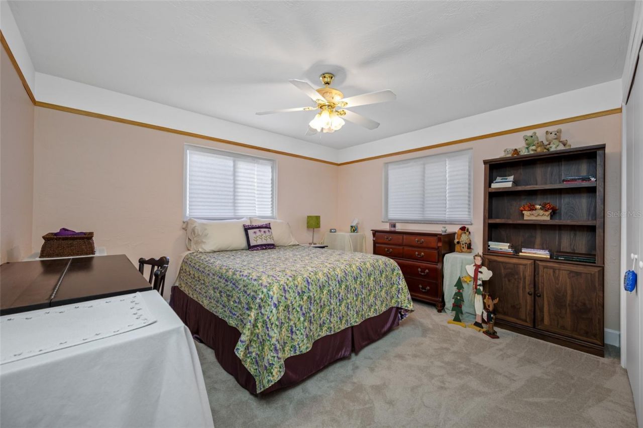 1822 Winchester Road N, Saint Petersburg, FL 33710 Photo