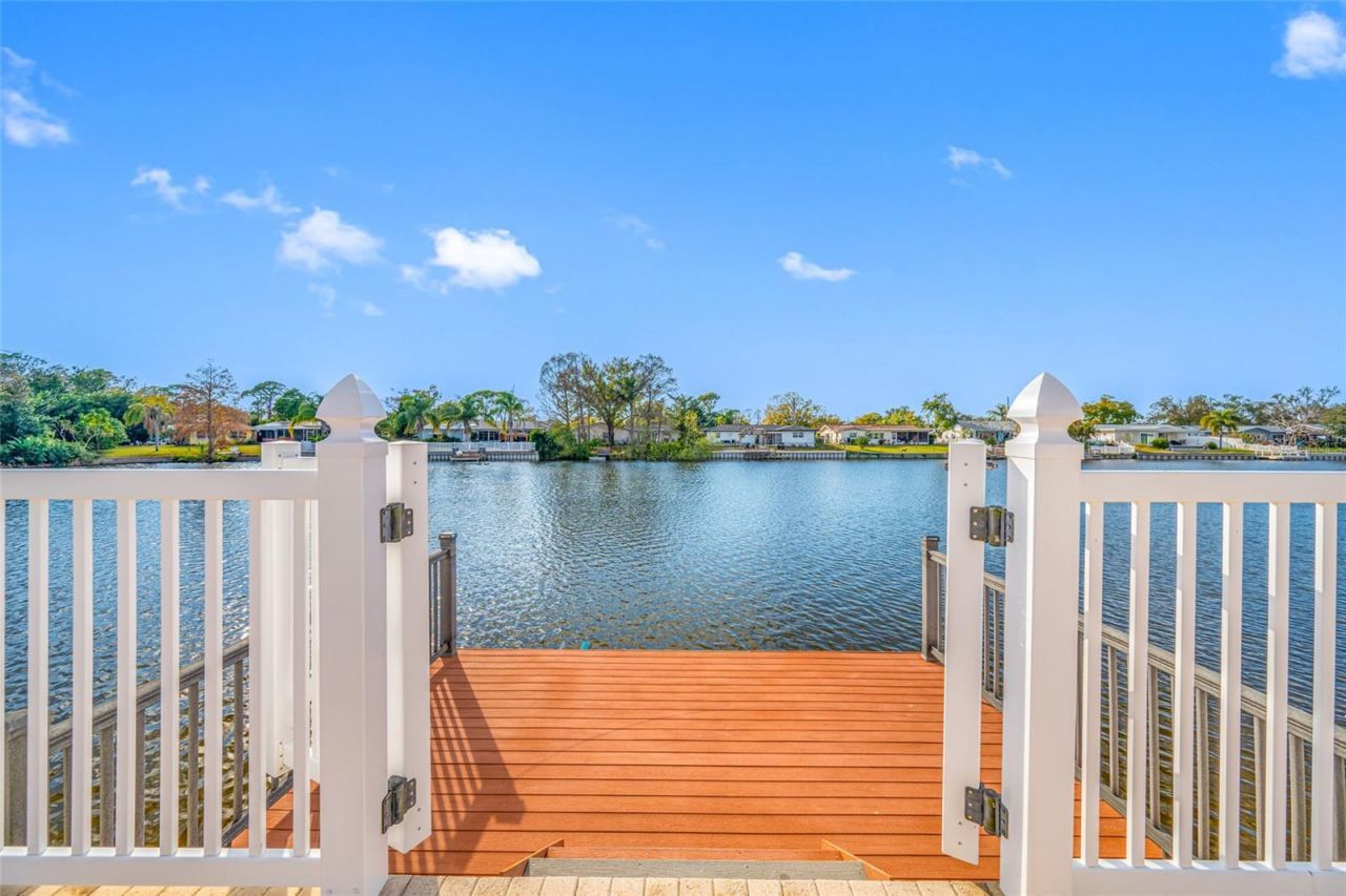 1822 Winchester Road N, Saint Petersburg, FL 33710 Photo