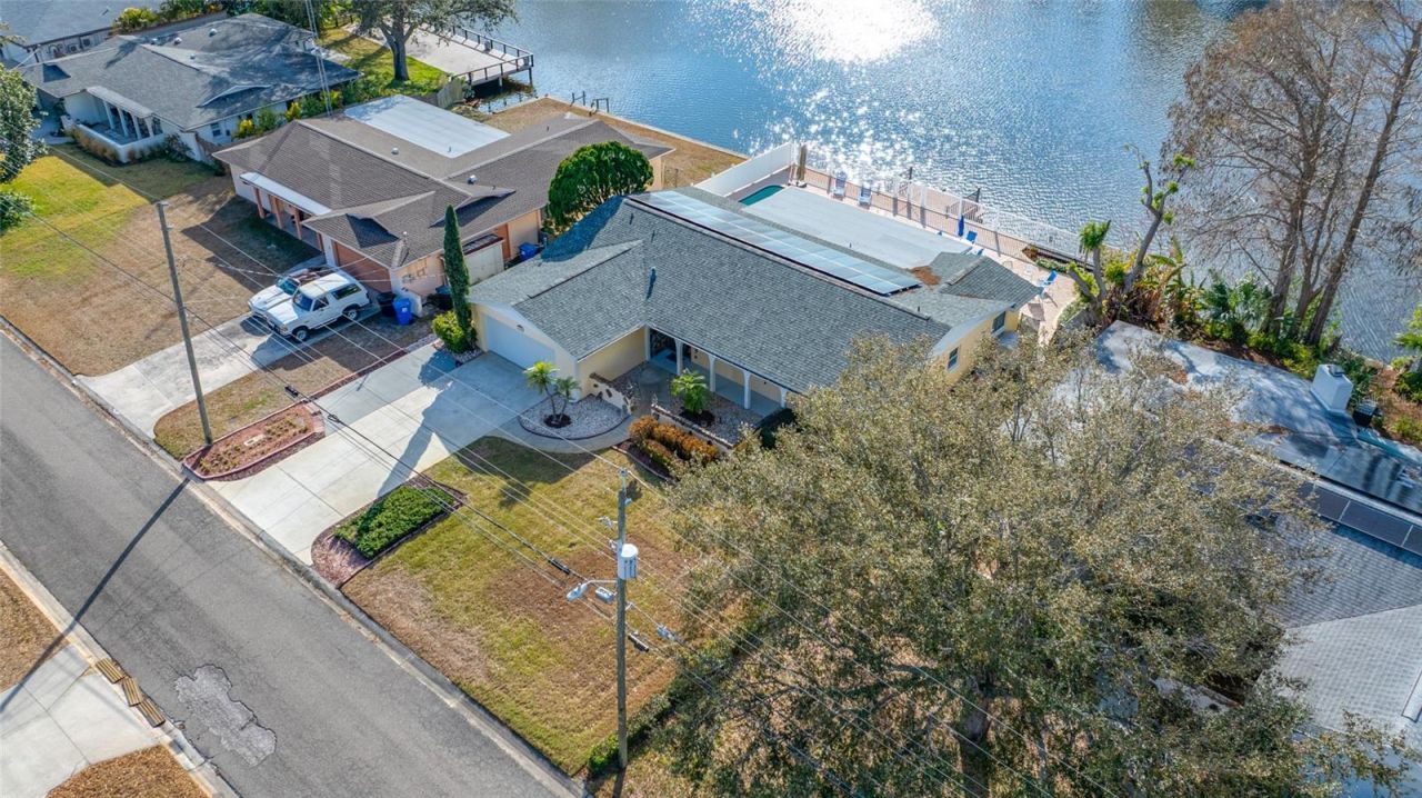 1822 Winchester Road N, Saint Petersburg, FL 33710 Photo