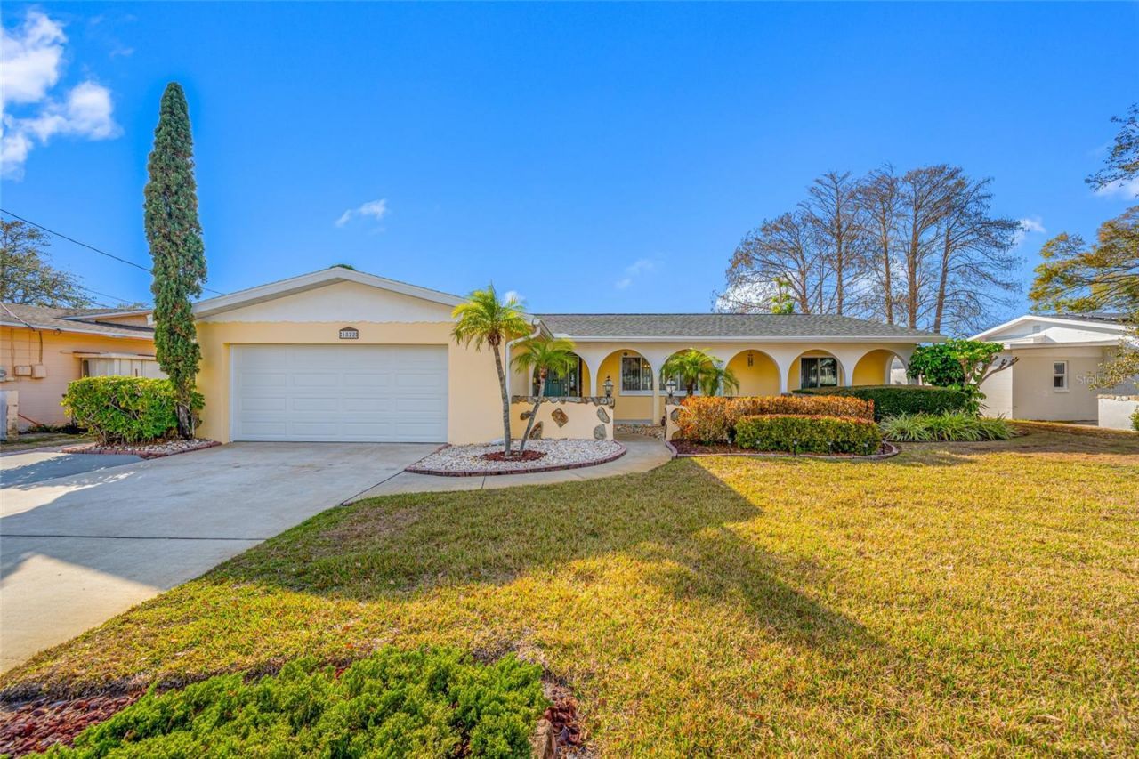 1822 Winchester Road N, Saint Petersburg, FL 33710 Photo