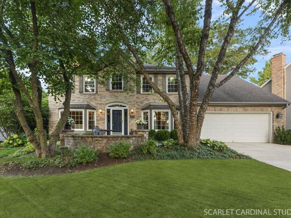 854 Raintree Drive, Naperville, IL 60540