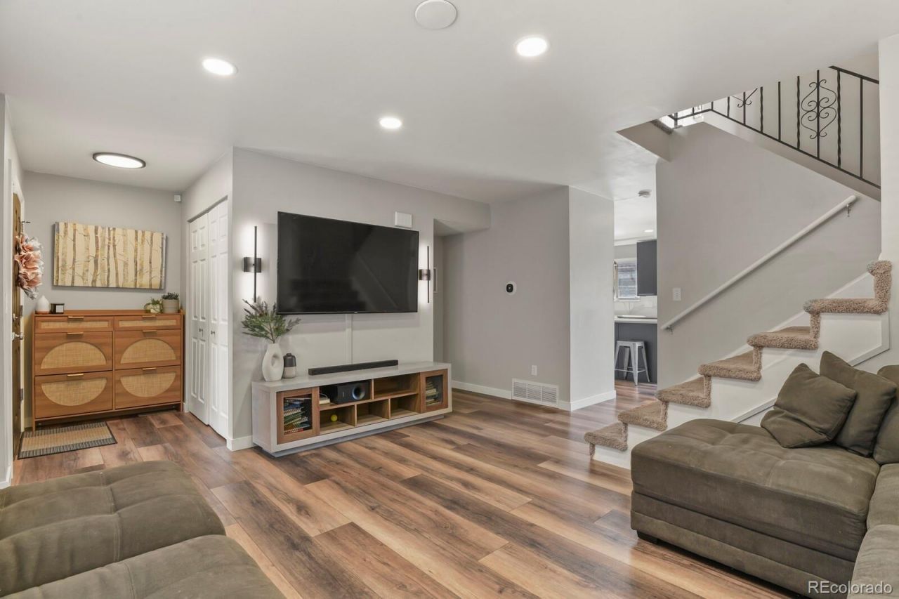 6737 S Race Street, Centennial, CO 80122 Main Photo