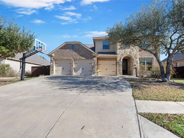 221 Monahans DR, Georgetown, TX 78628