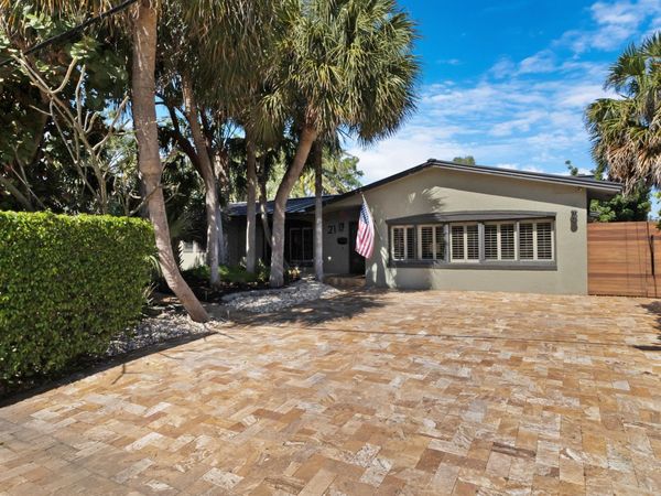 21 SE 14th Street, Pompano Beach, FL 33060