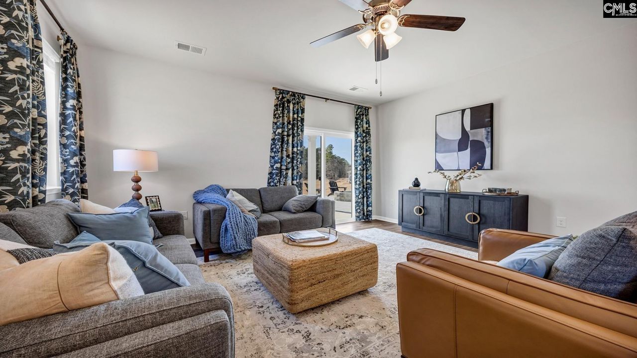 444 Leathertree Lane Photo 13