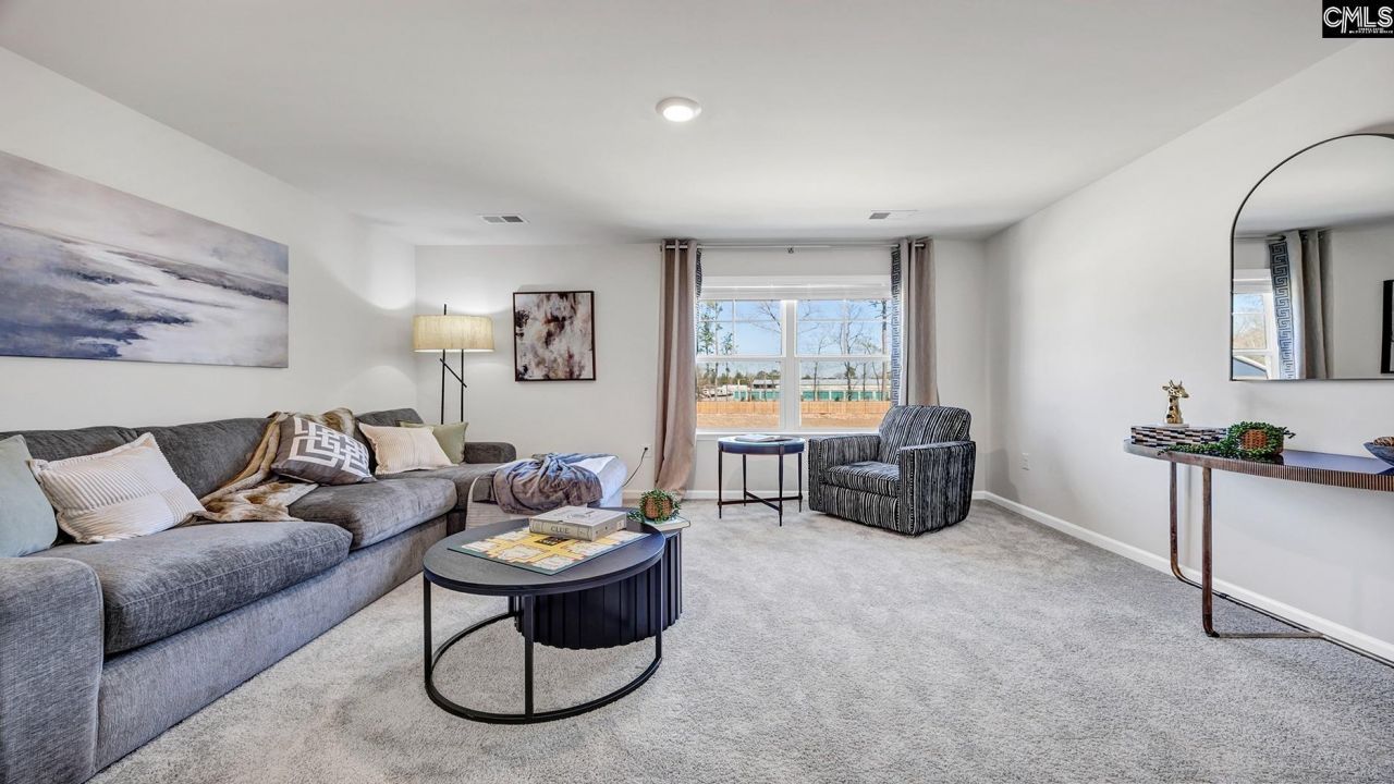 444 Leathertree Lane Photo 30