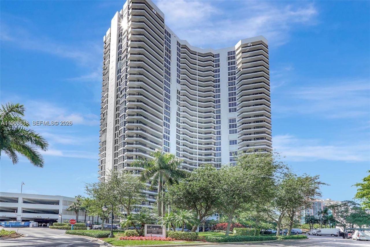 3530 Mystic Pointe Dr, Unit 2613, Aventura, FL 33180 Photo