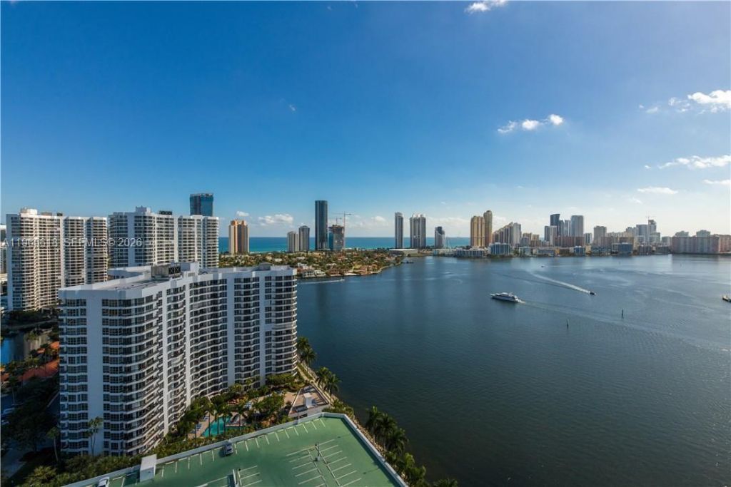 3530 Mystic Pointe Dr, Unit 2613, Aventura, FL 33180 Photo