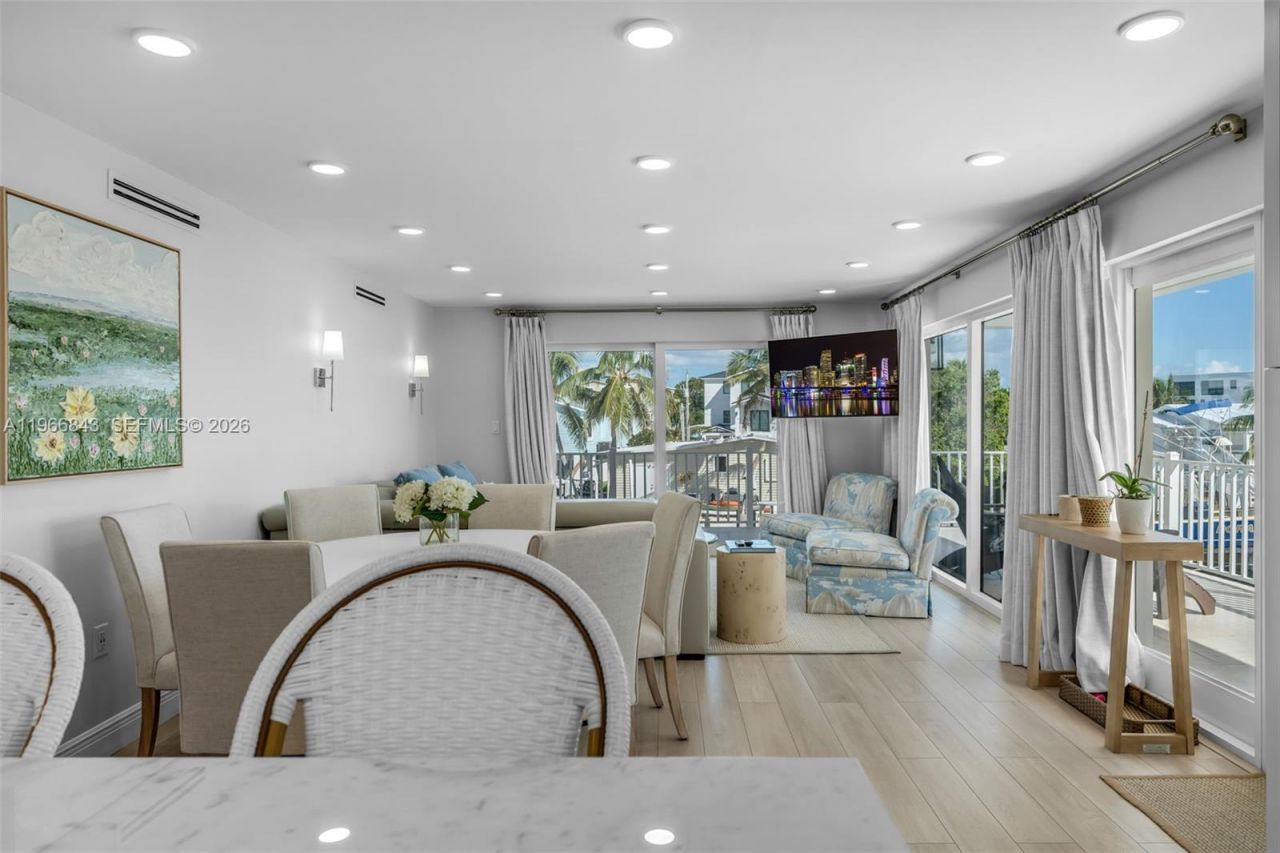 17 Poisonwood Rd, Key Largo, FL 33037 Photo