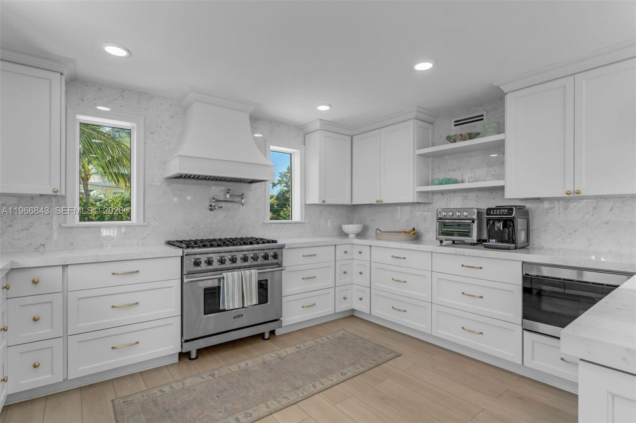 17 Poisonwood Rd, Key Largo, FL 33037 Photo