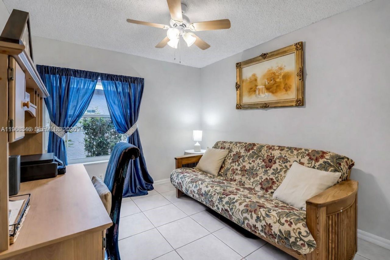 1391 SW 181st Ave, Pembroke Pines, FL 33029 Photo