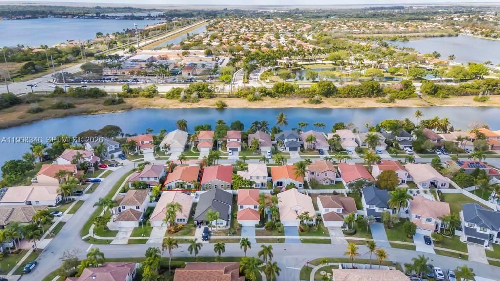 1391 SW 181st Ave, Pembroke Pines, FL 33029 Photo