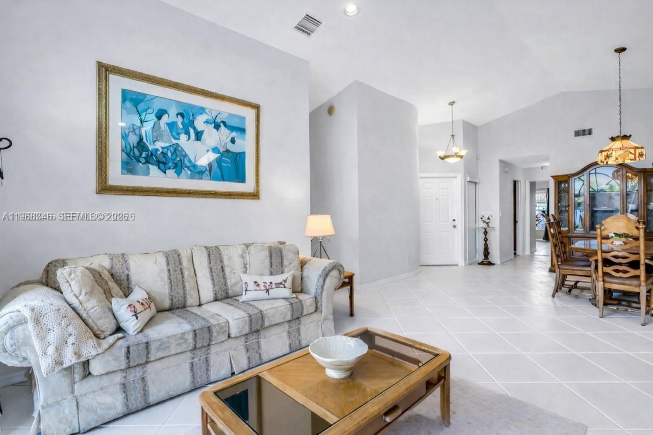 1391 SW 181st Ave, Pembroke Pines, FL 33029 Photo