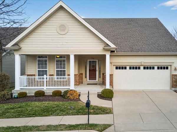 142 Meadows Of Wildwood Boulevard, Wildwood, MO 63040