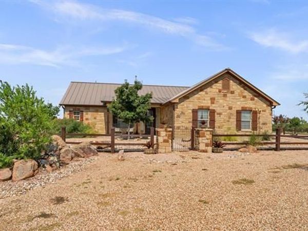 288 Lehne, Buchanan Dam, TX 78609