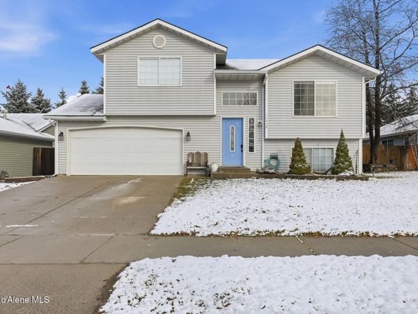 11438 N Stinson Loop, Hayden, ID 83835