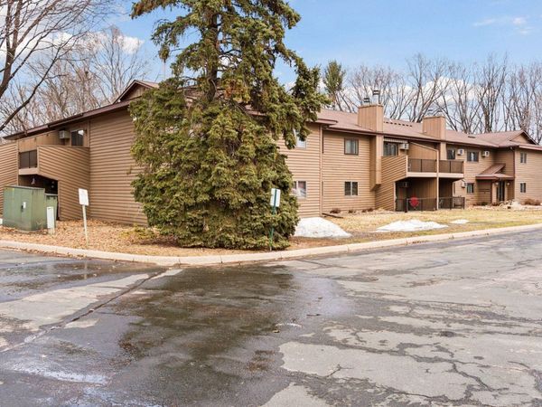 5445 Babcock Trail, Unit N106, Inver Grove Heights, MN 55077