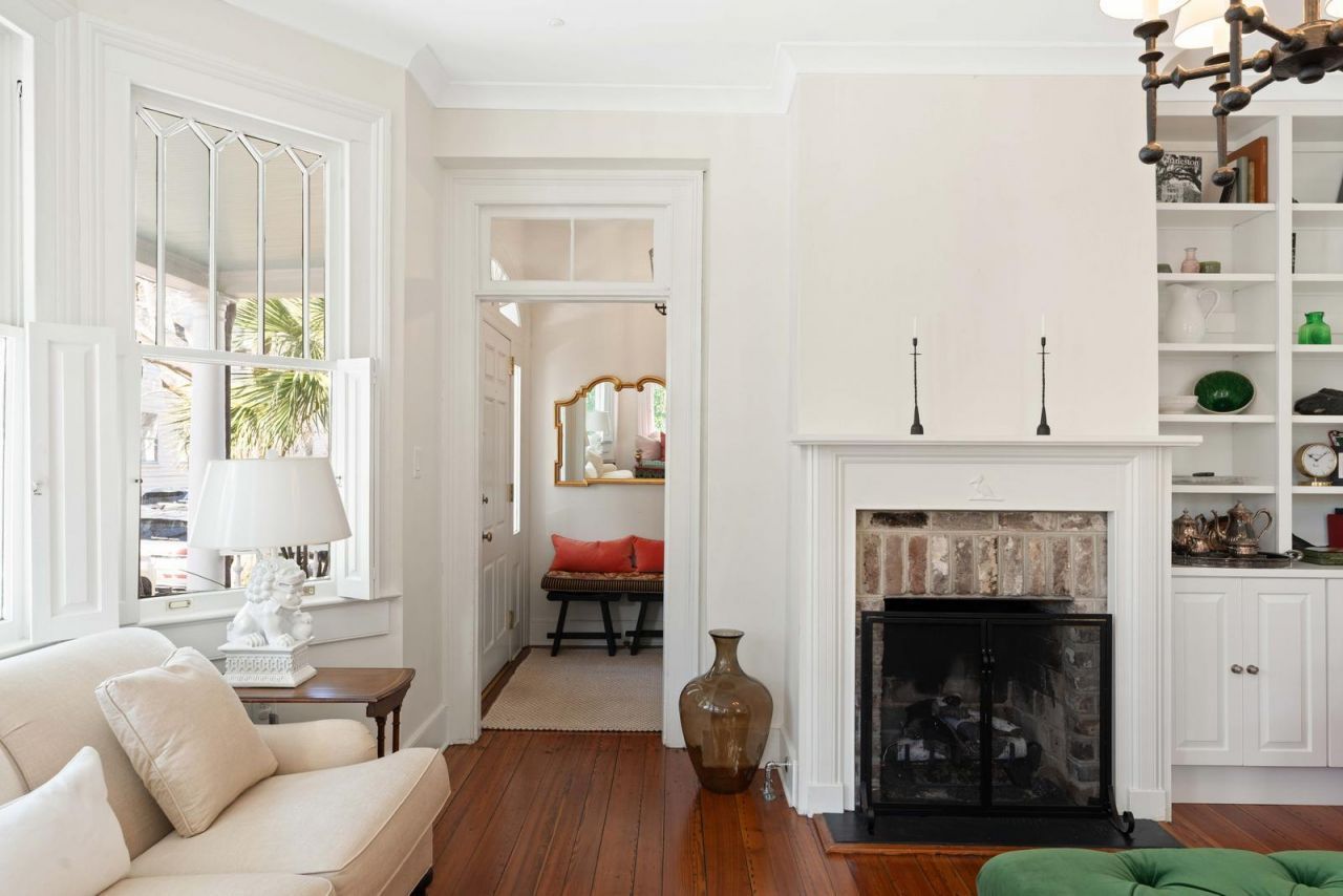 18 Logan Street Photo 14