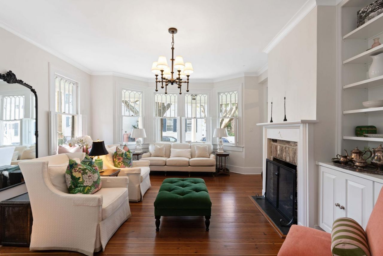 18 Logan Street Photo 15