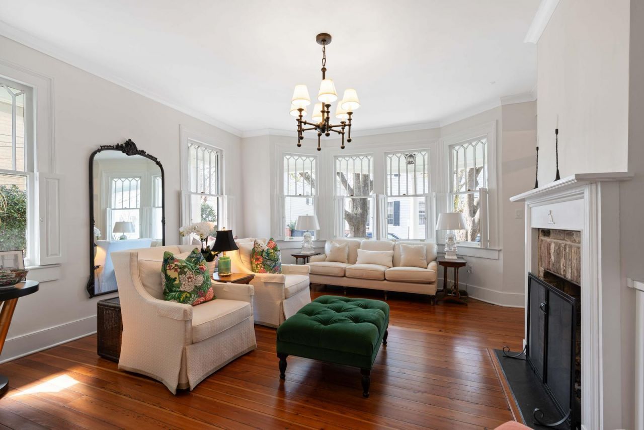 18 Logan Street Photo 17