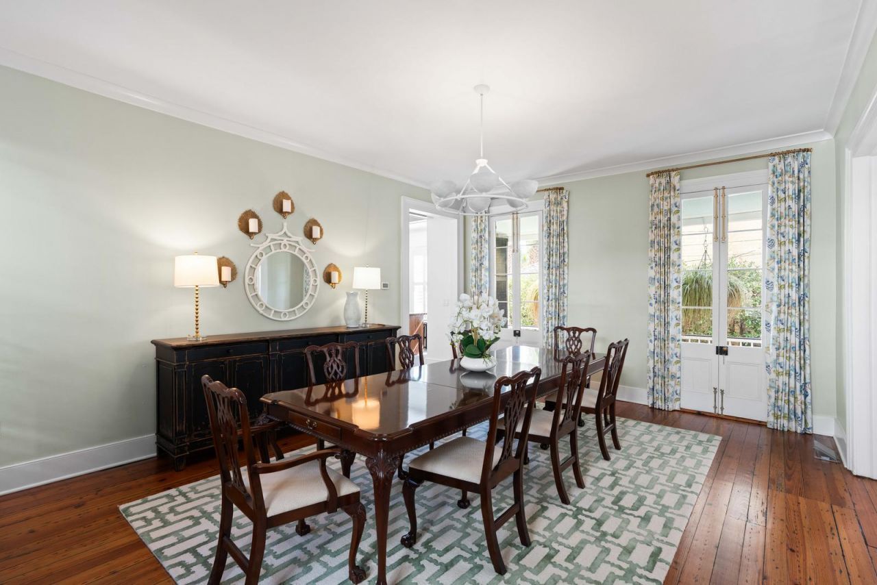 18 Logan Street Photo 20