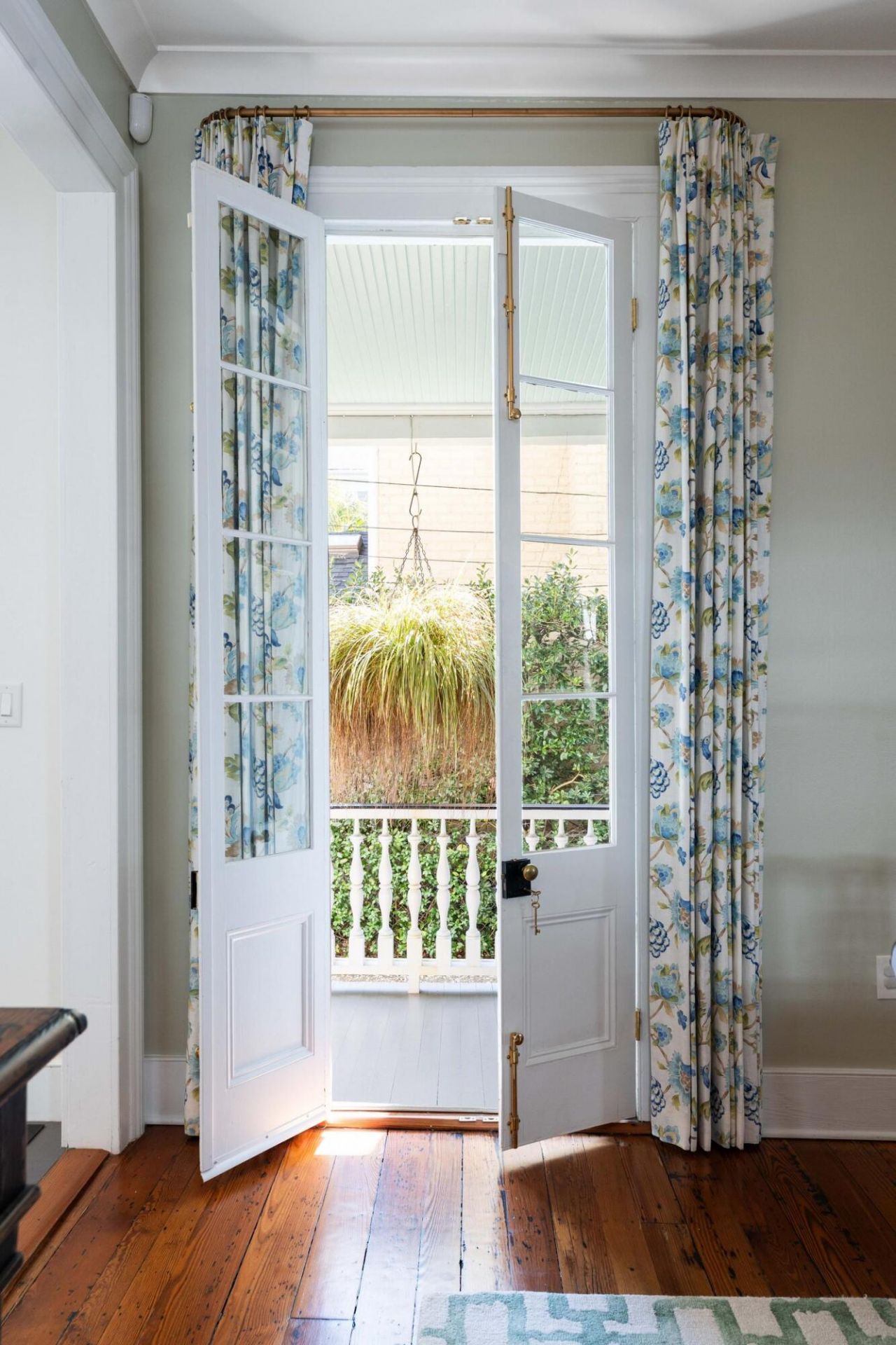 18 Logan Street Photo 21