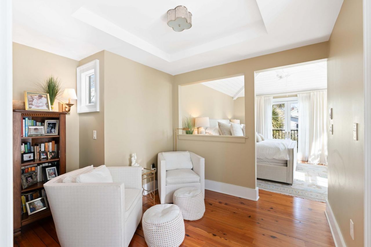 18 Logan Street Photo 39