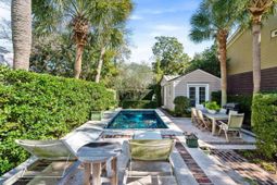 18 Logan Street photo 4