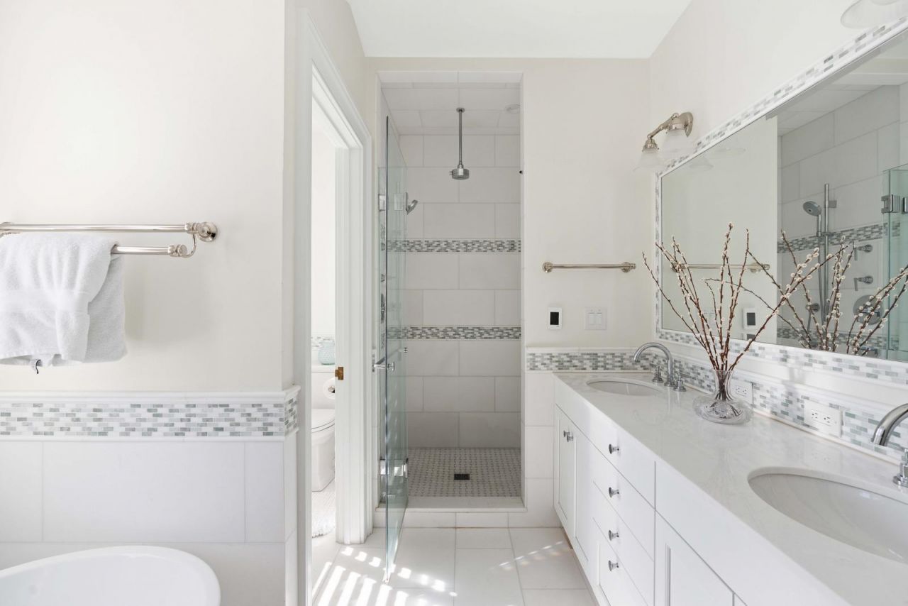 18 Logan Street Photo 41