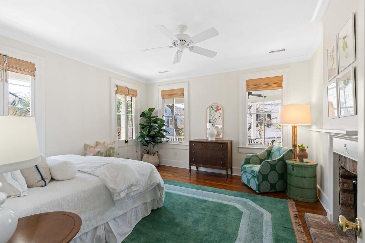 18 Logan Street Photo 49