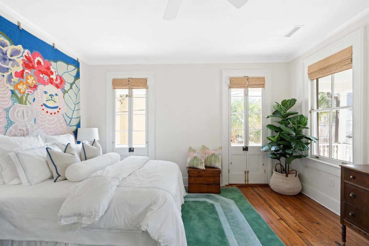 18 Logan Street Photo 51