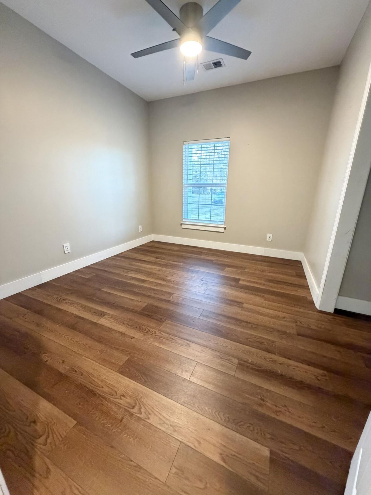 158 Industrial Road Photo 13