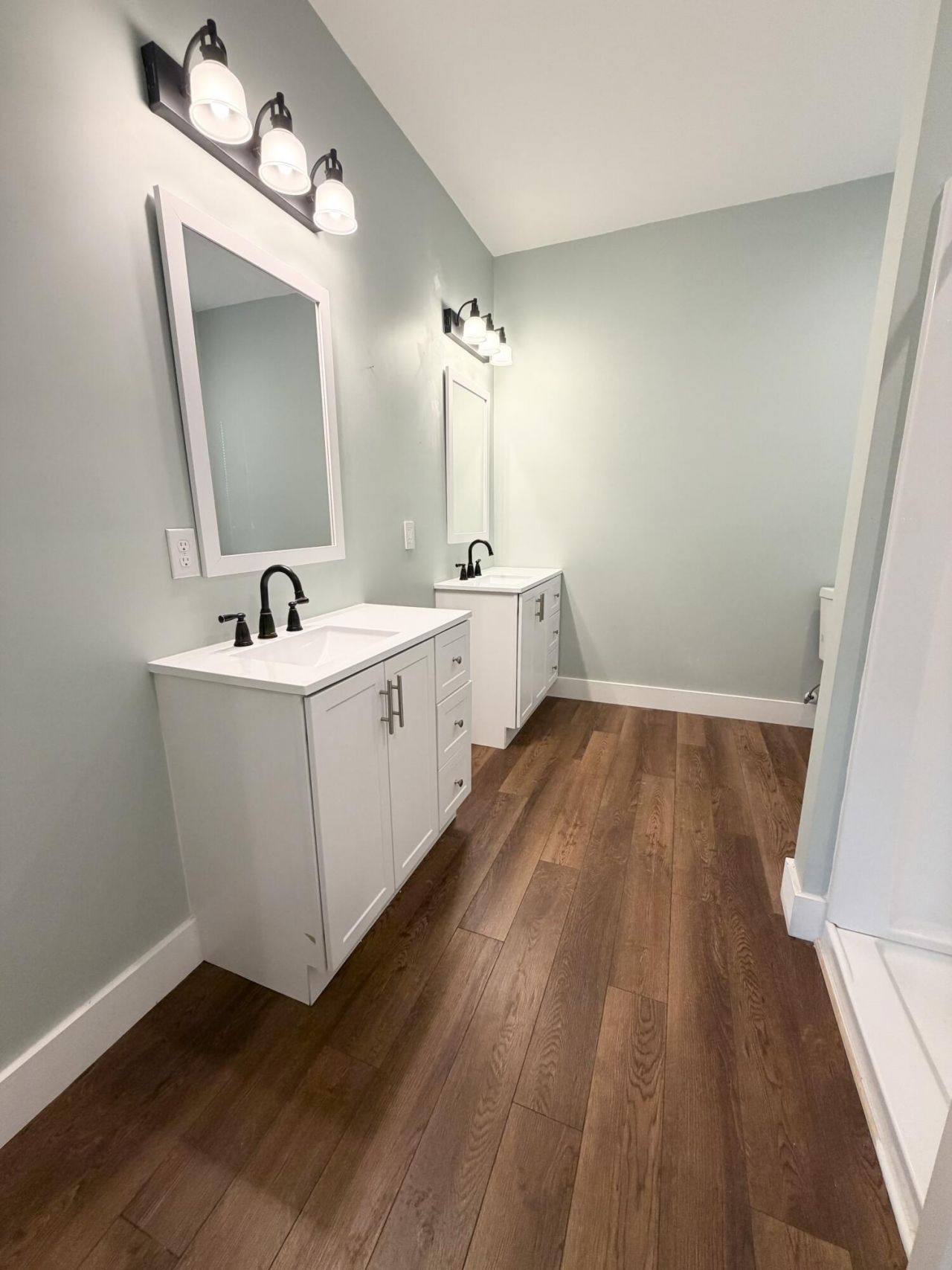 158 Industrial Road Photo 17