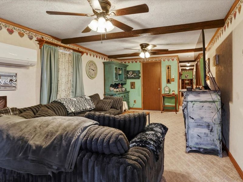 251 E 1st Street, London, OH 43140 Photo 8