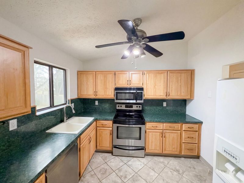 6628 Brock Street, Dublin, OH 43017 Photo 2