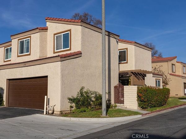 2700 Via Portola, Fullerton, CA 92835