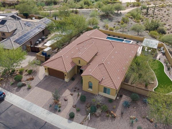 909 W SPUR Drive, Phoenix, AZ 85085