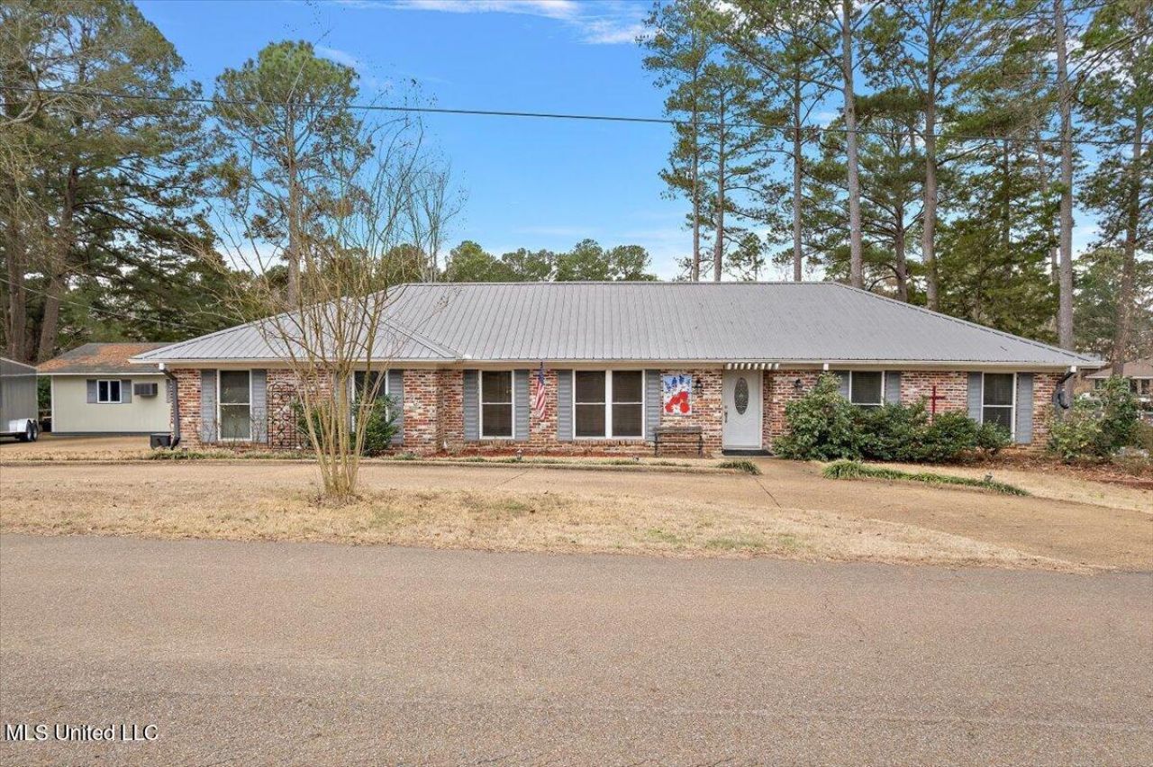 489 Cheyenne Lane, Madison, MS 39110 Main Photo