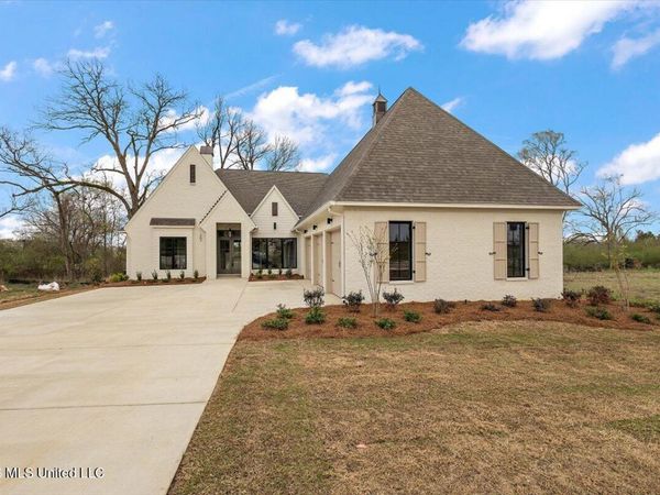 207 Welchshire Drive, Madison, MS 39110